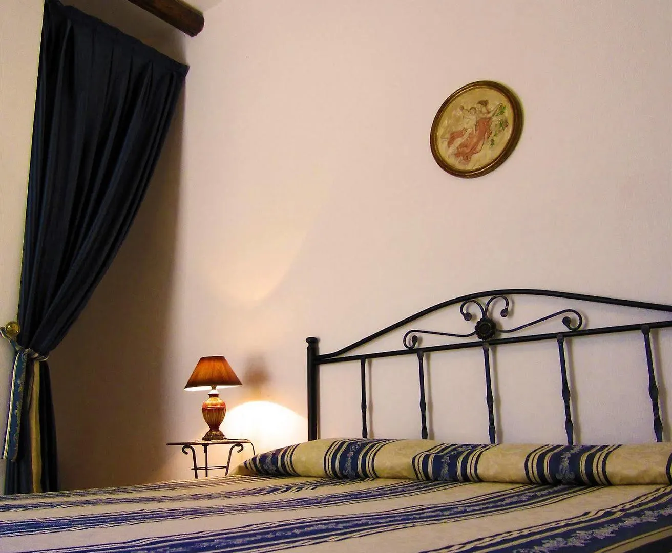 Villa Giardinata Chiesa Nuova  Bed & Breakfast Chiesa Nuova (Sicily)